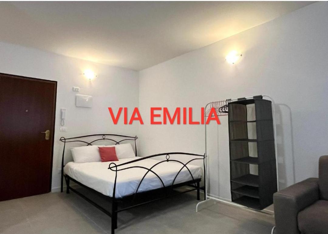Via Agucchi & Via Emilia Apartments Bologna Exterior photo